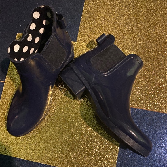 KATE SPADE DEEP NAVY POLKA DOT RAIN ANKLE Boots LUX GUC 1 FLAW - Picture 2 of 15
